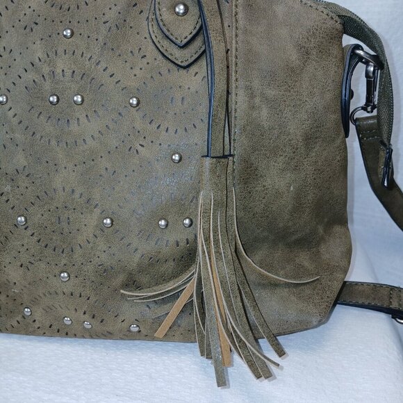 BEUNO SHOULDER BAG, DARK OLIVE GREEN, LEATHER, MULTIPLE POCKETS, GREAT CONDITION - Picture 5 of 10